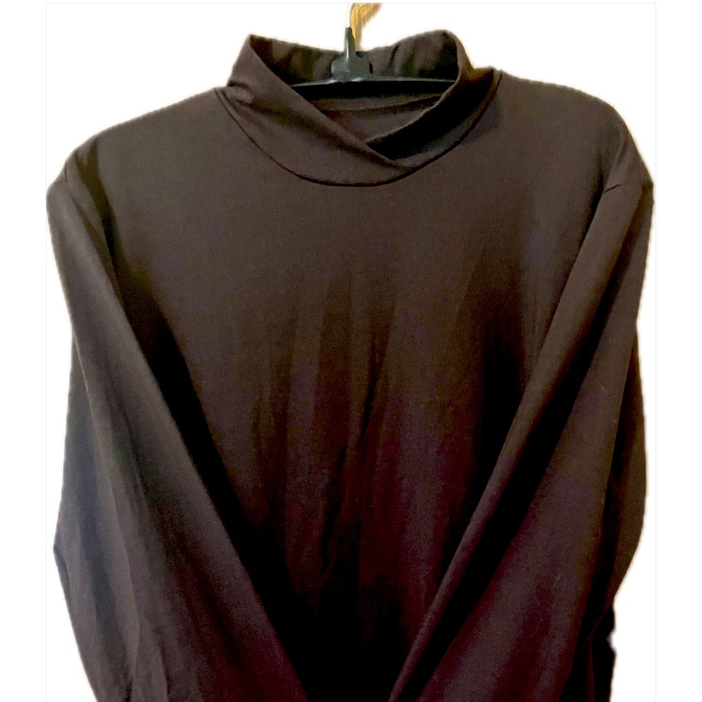 MOCK TURTLENECK